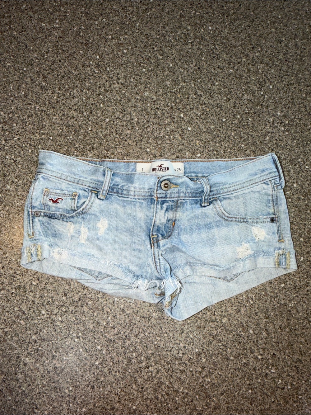 Hollister y2k Light Wash Distressed Denim Shorty Shorts